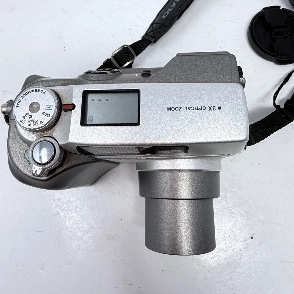 Olympus Camedia C-3020 Zoom Digital Camera 3.2MP Silver Vintage Y2K Digicam